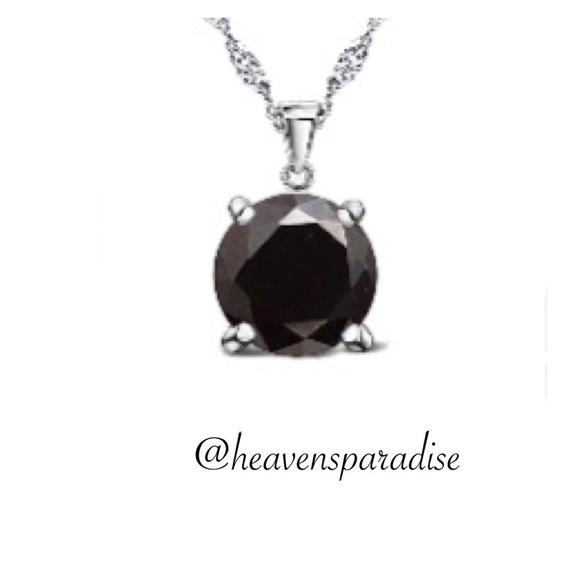 Jewelry - Black Austria Crystal Stone Pendant Necklace